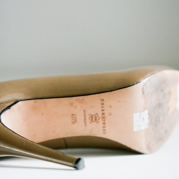 Brian Atwood Nude PAtent  Leather Classic Heels - Picture 8 of 10